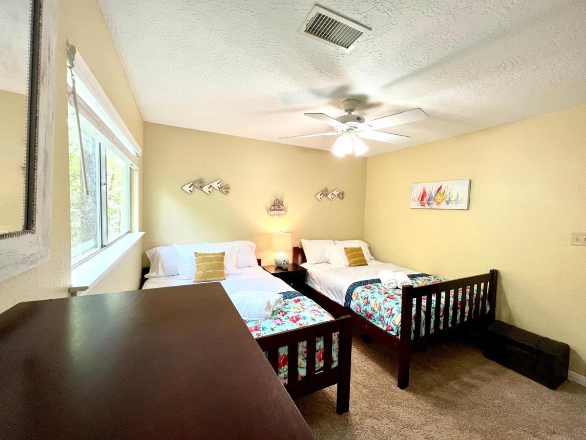 2 Bdrm Treehouse Hideout- Lake Conroe With Boat Ramp Монтгомери Экстерьер фото