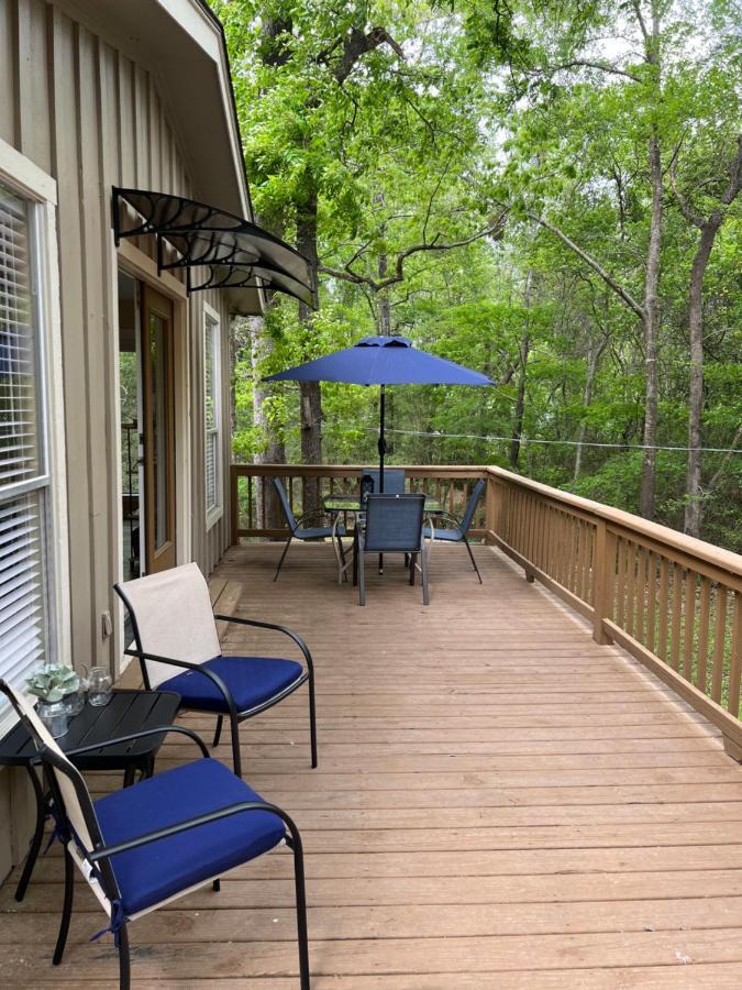 2 Bdrm Treehouse Hideout- Lake Conroe With Boat Ramp Монтгомери Экстерьер фото