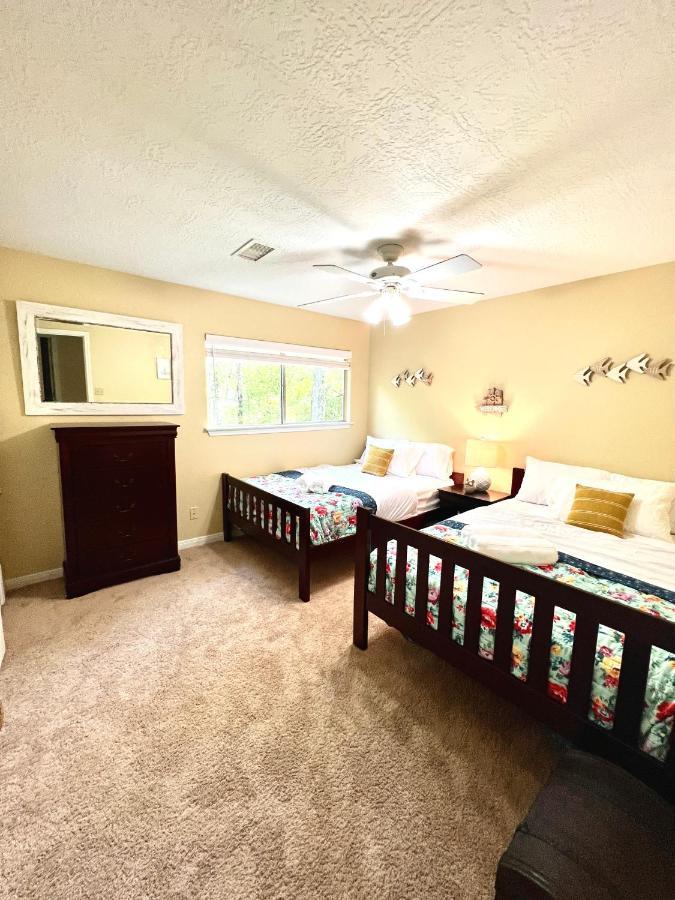 2 Bdrm Treehouse Hideout- Lake Conroe With Boat Ramp Монтгомери Экстерьер фото