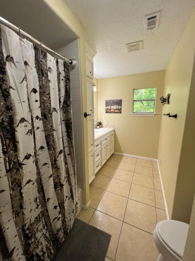 2 Bdrm Treehouse Hideout- Lake Conroe With Boat Ramp Монтгомери Экстерьер фото